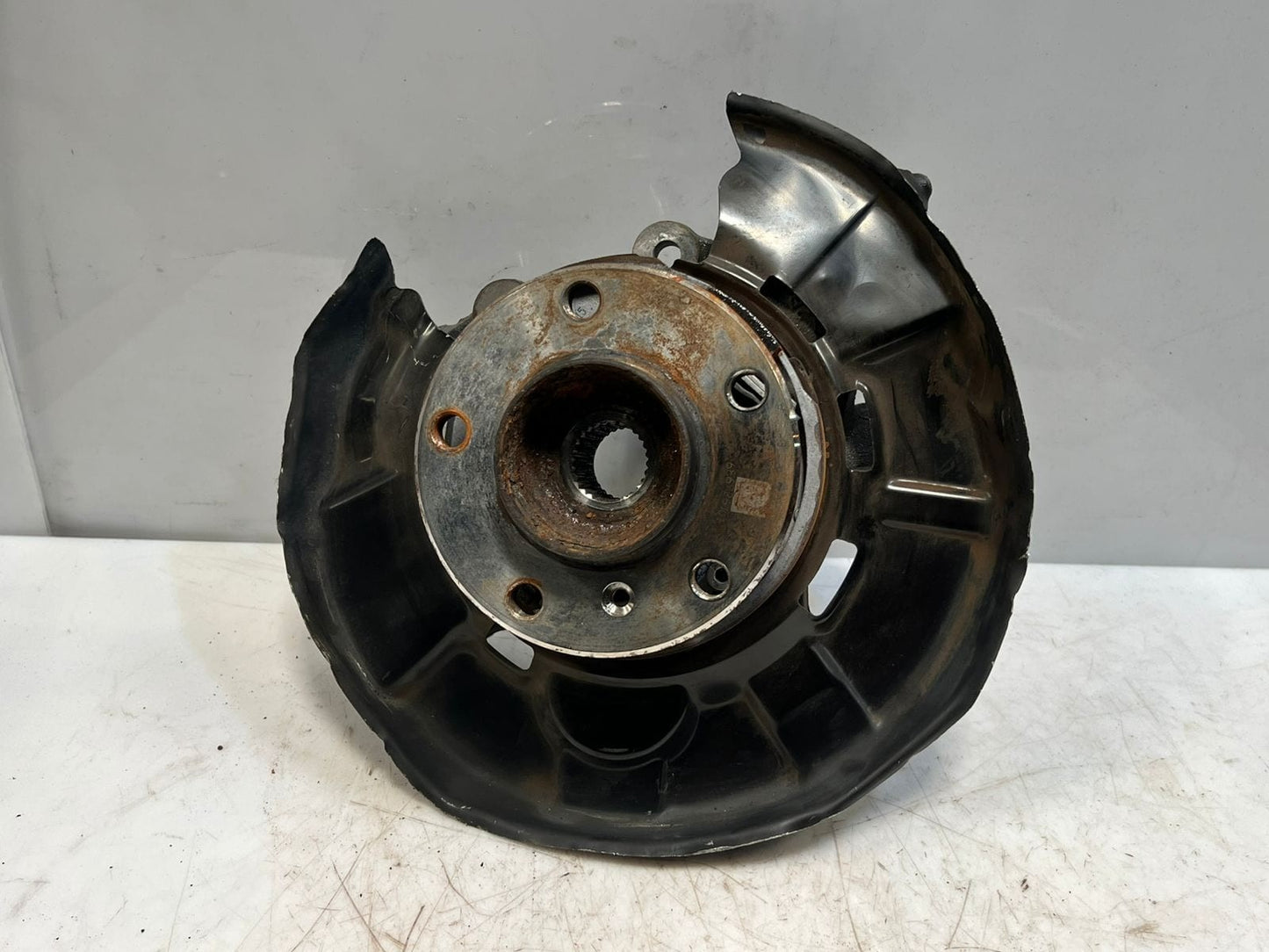 BMW 1' 2' 3' F20 F21 F22 F23 F30 F31 Rear Wheel Hub Rear 6867261 OEM