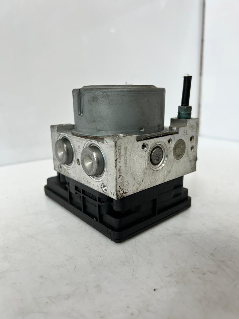 2014-2016 BMW F30 328i F20 320i 335i Abs Anti-Lock Brake Pump Module 6870912 OEM