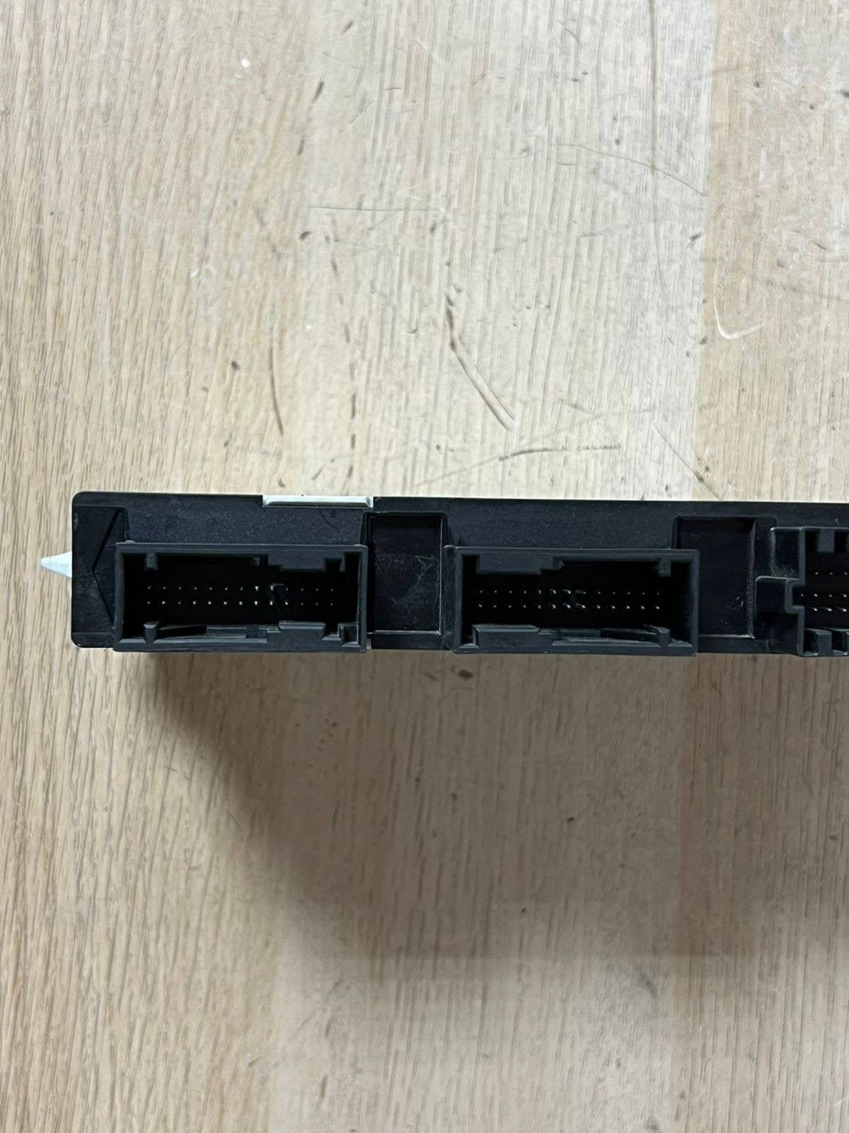 2009-2012 BMW 550i F10 N63 V8 Engine Control Module 7608099 ECU SET