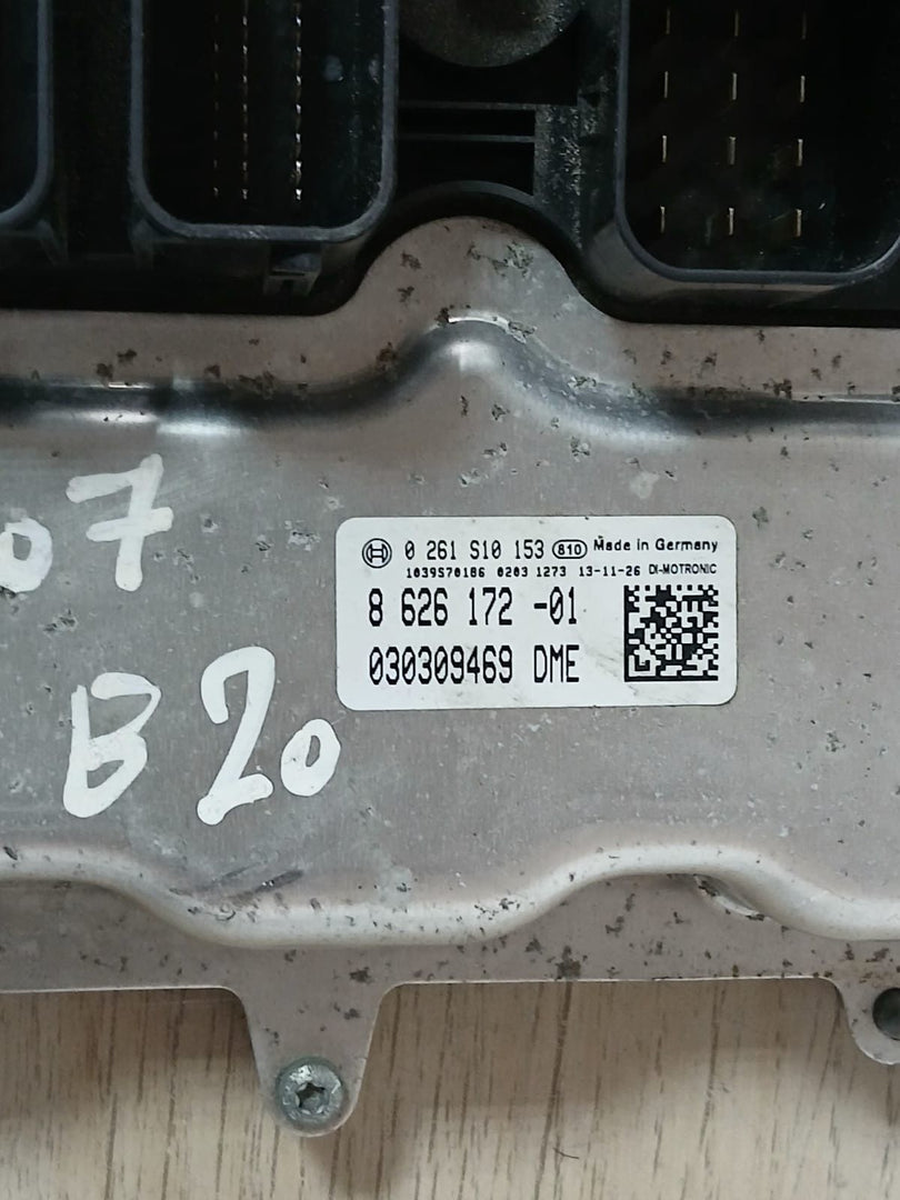 BMW F10 N20 ECU Engine Control Unit DME Module 8626172 520i 528i 2014 OEM