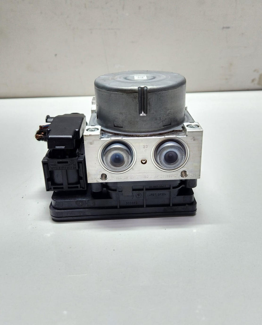 16-17 BMW 320i Abs Pump Control Module 6875559 F20 F22 F30 F31 F32 F34 F36 OEM