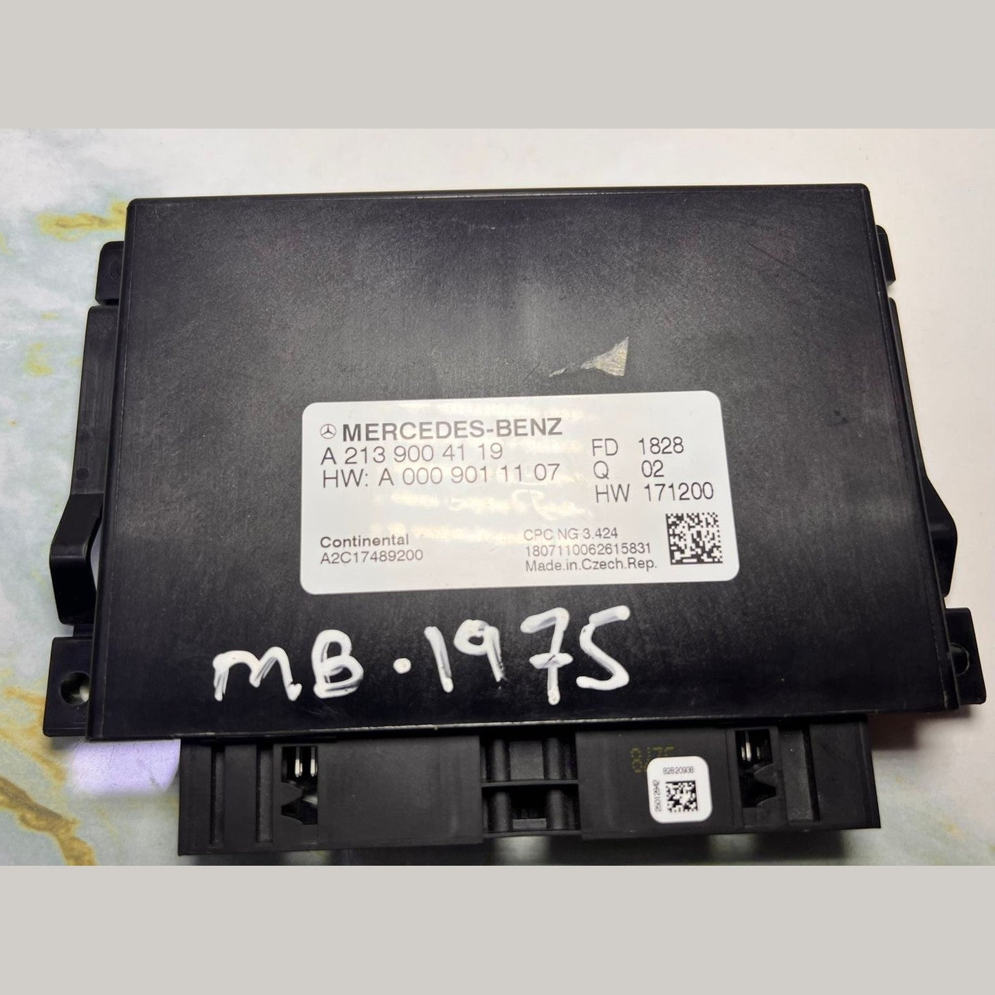 Mercedes-Benz Gearbox Control Unit A 213 9004119 W213 E-Class