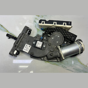 Mercedes W204 W212 Power Tailgate Liftgate Motor Actuator A212 8203742 OEM