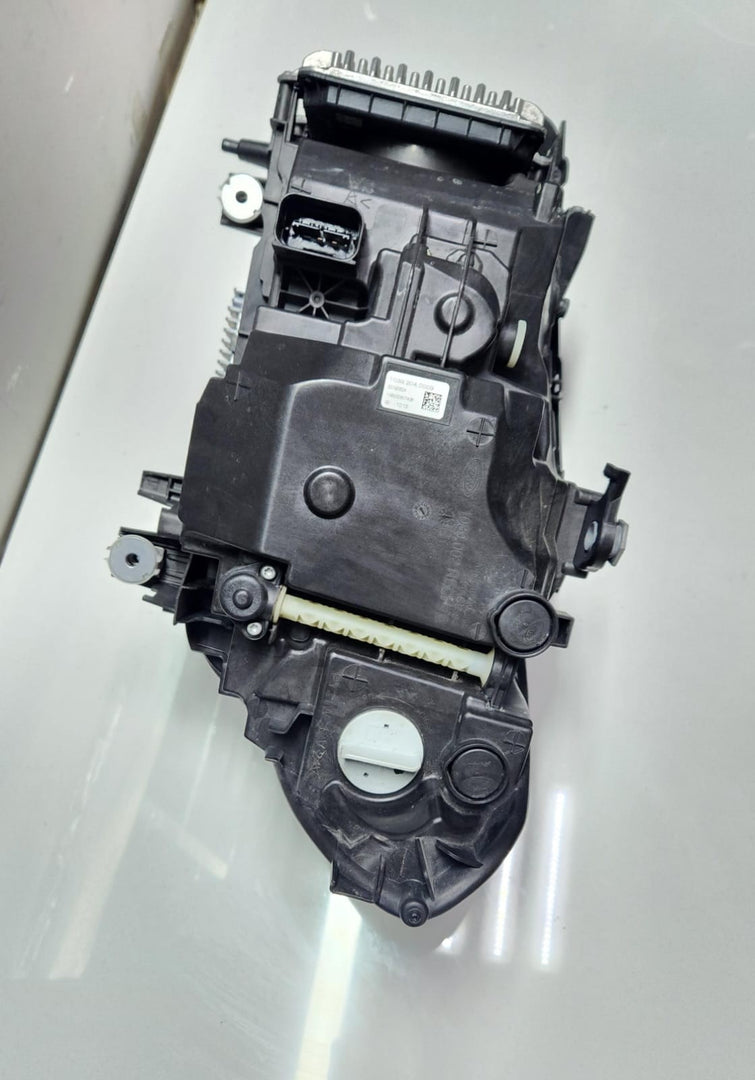 2016-2020 BMW 5 Series LED Headlight Right Driver Side 8499114 G30 G31 OEM