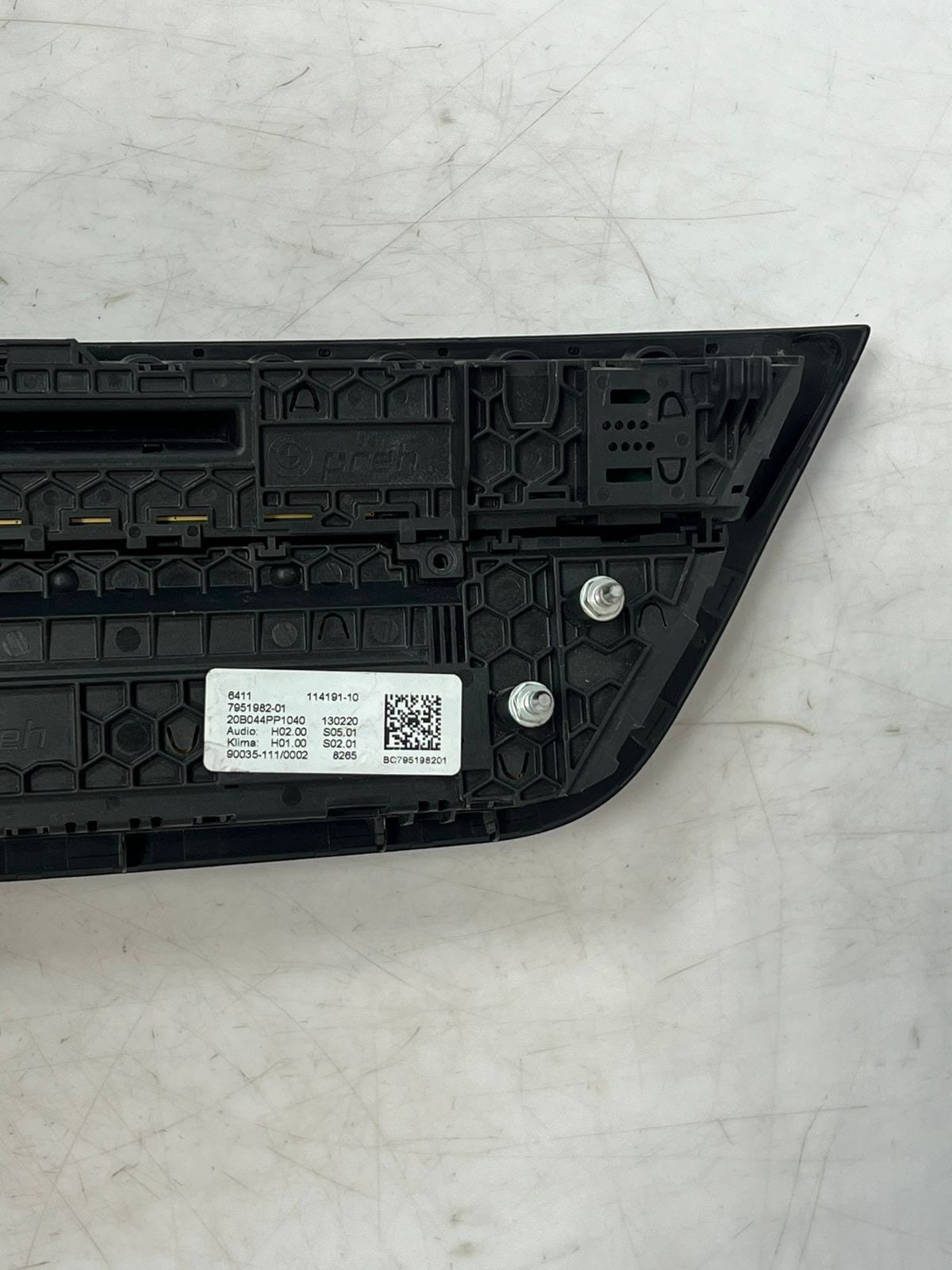 2018 BMW X3 G01 X3, G02 X4, F97 X3M, F98 X4M iX3 Climate Control Panel 7951982