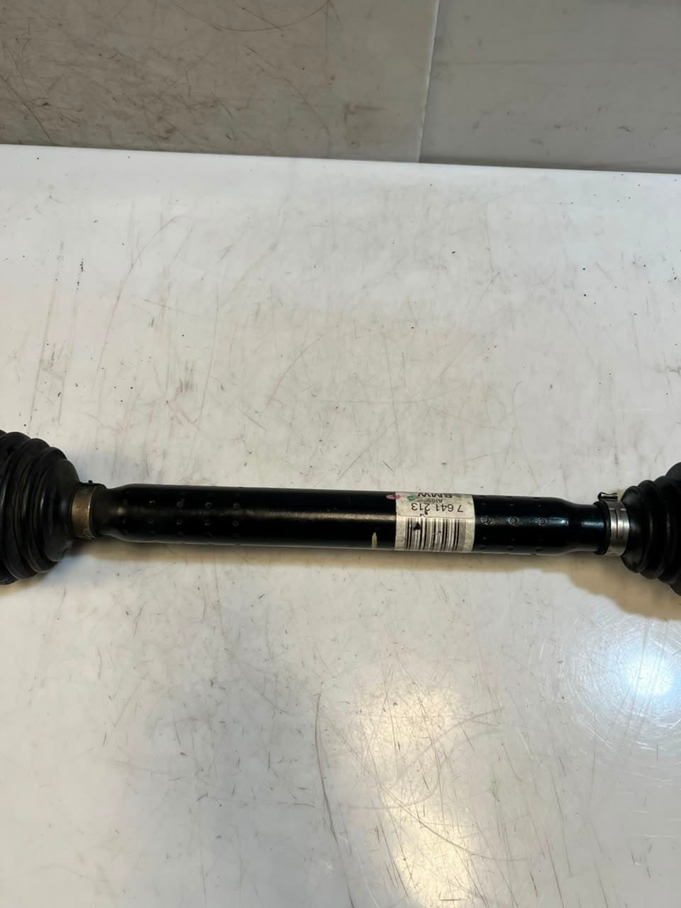 2014-2019 BMW i3 Rear Output Shaft, Left AXLE 7641213 OEM