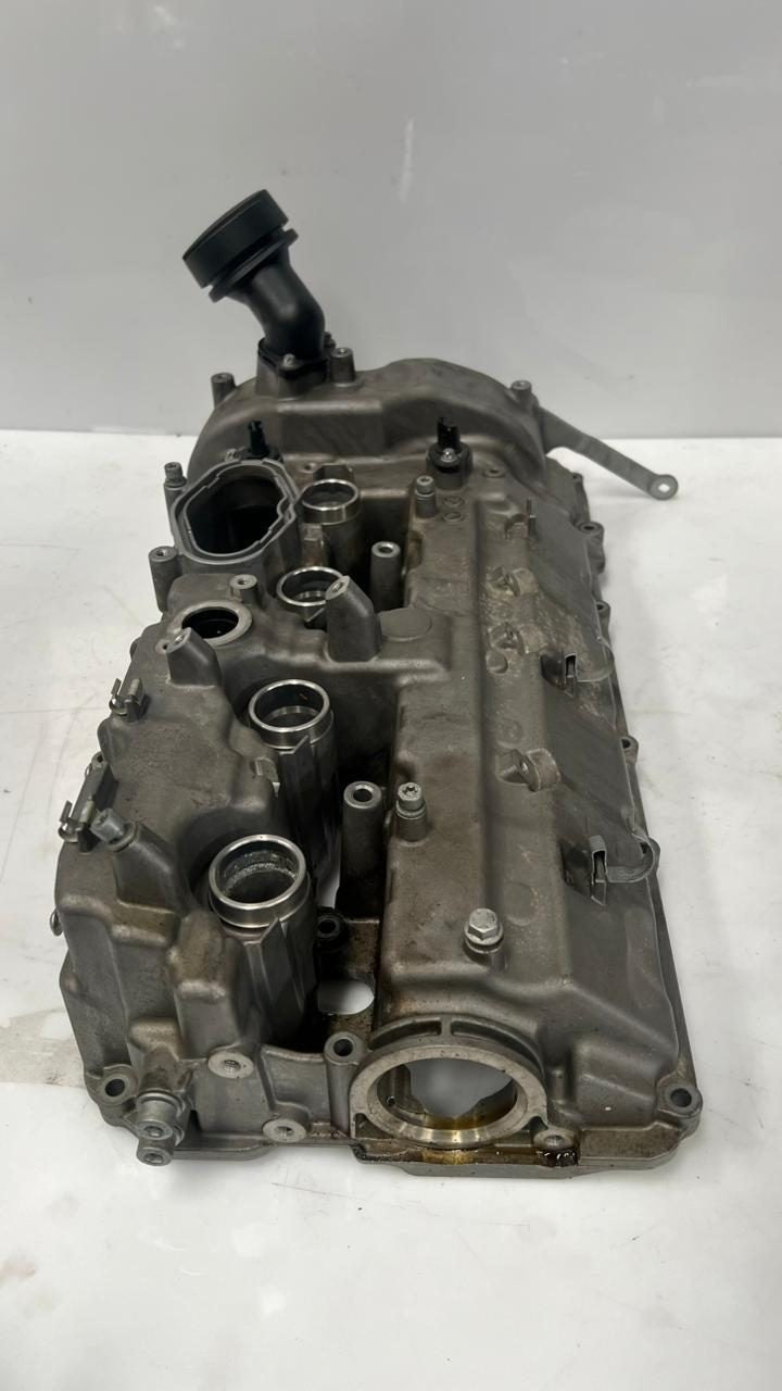 OEM right valve cover for 2012-2016 BMW F10 M5 with S63 engine. 7843506