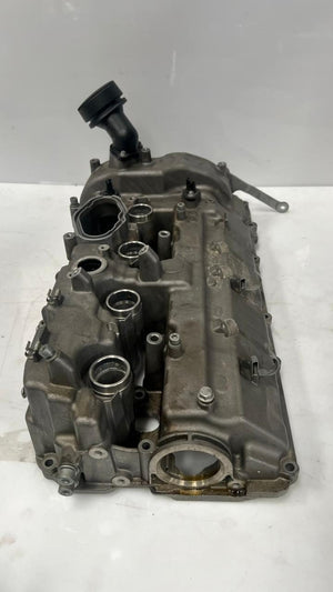 OEM right valve cover for 2012-2016 BMW F10 M5 with S63 engine. 7843506