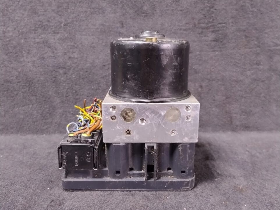 BMW 3 Series E46 ANTI BREKING SYSYTEM   PUMP  DSC CONTROL MODULE 6765454