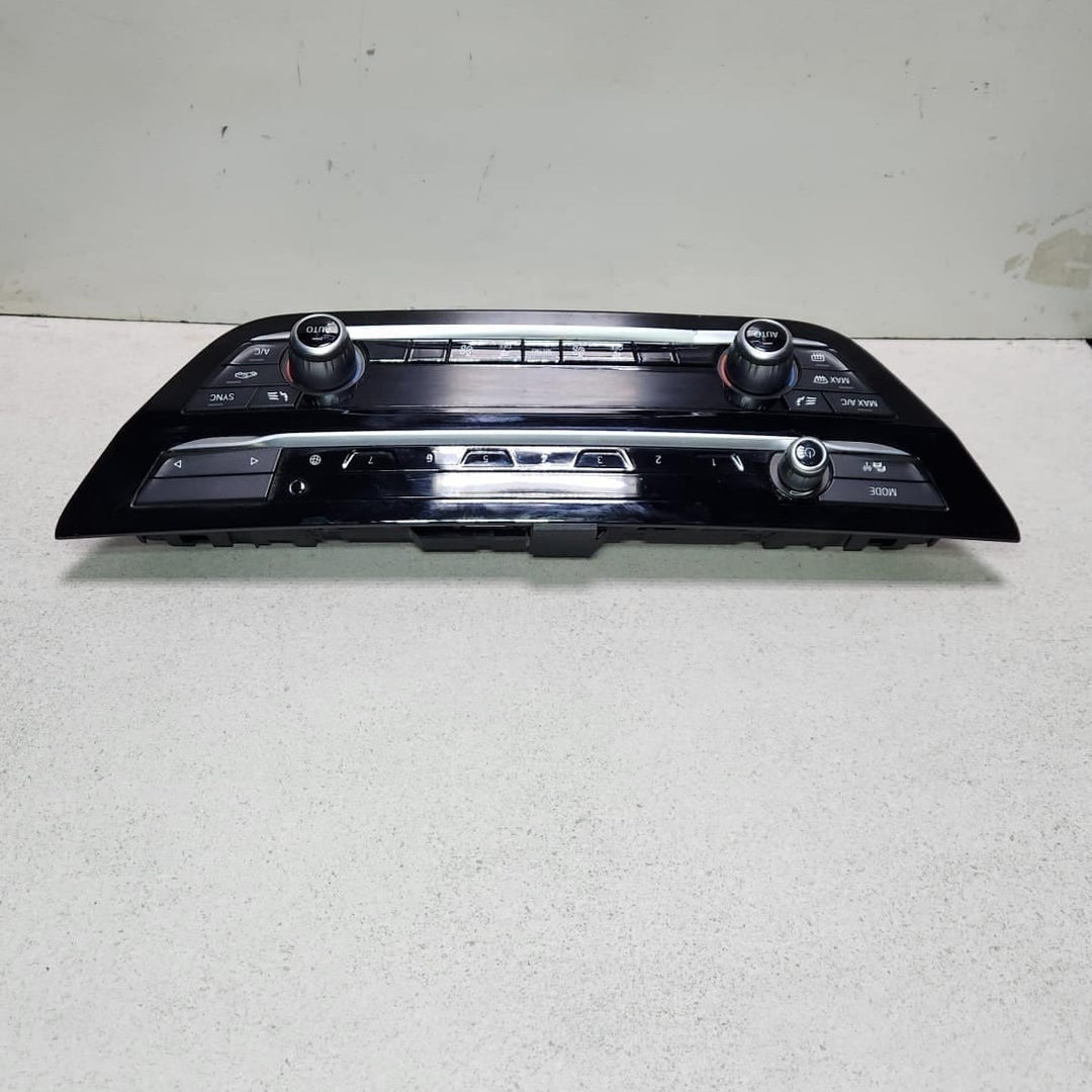 BMW Climate Heater Control Panel 7947856 5 Series G30 G31