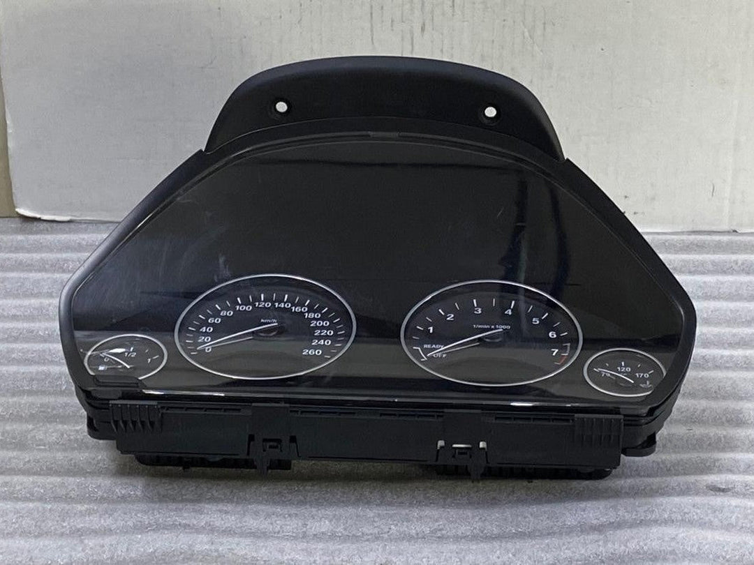 OEM BMW F30 F31 F34 F32 F33 Instrument Cluster Speedometer KMH 6804959