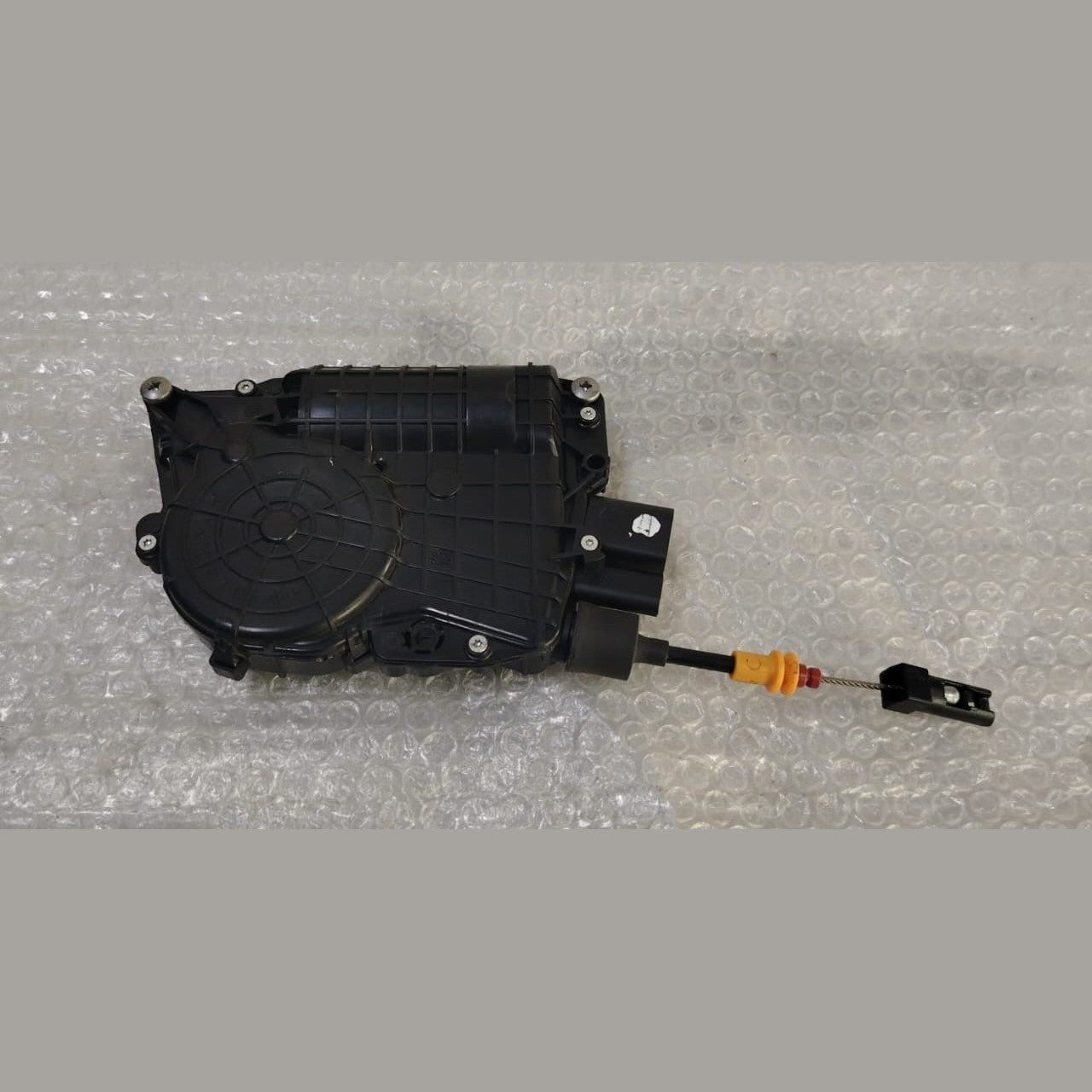 OEM BMW X5 E70  REAR RIGHT DOOR LOCK MECHANISM Automatic Closer 4153 3093 00