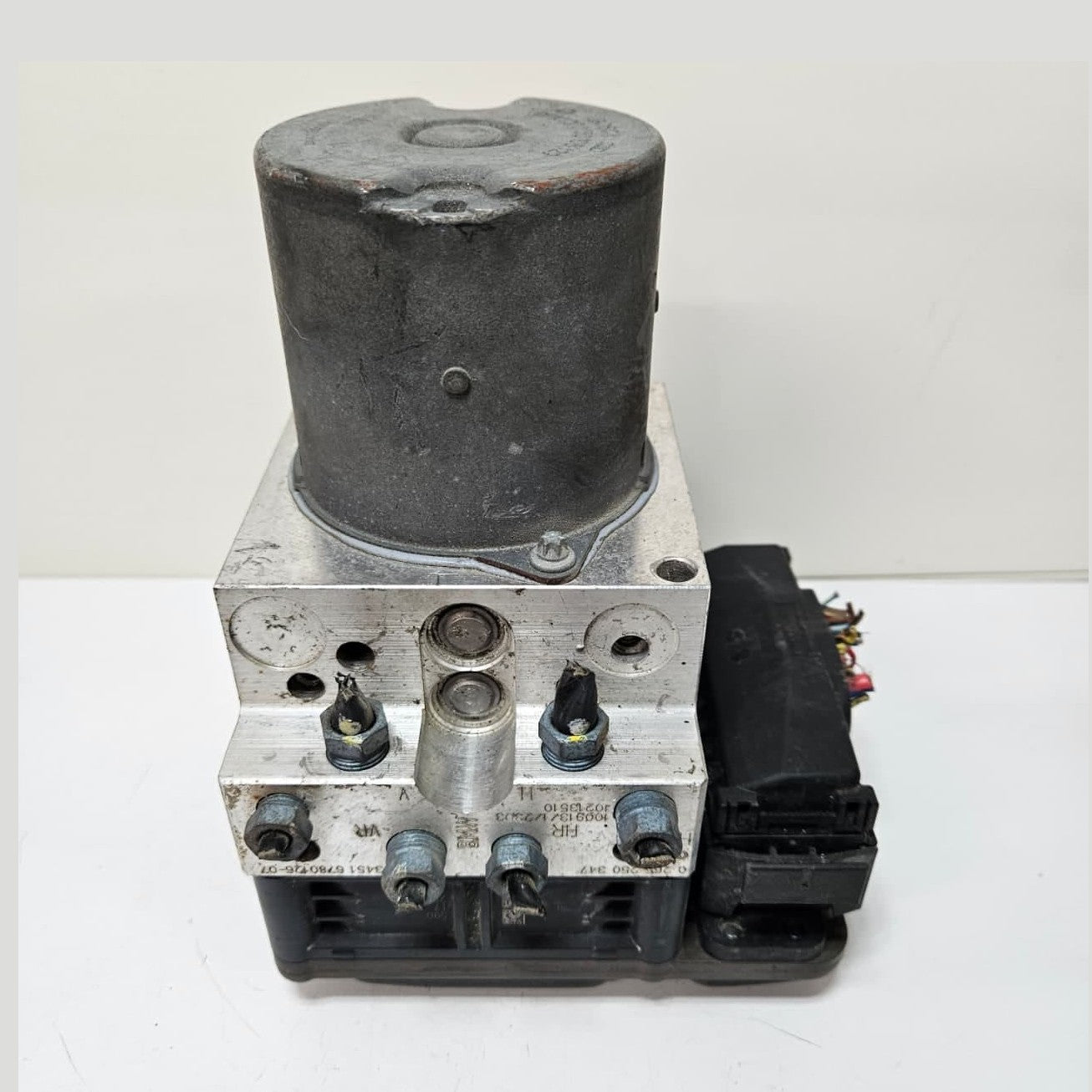 2011-2014 BMW X5 X6 E70 E71 ABS Brake Pump Module 6798284 USED