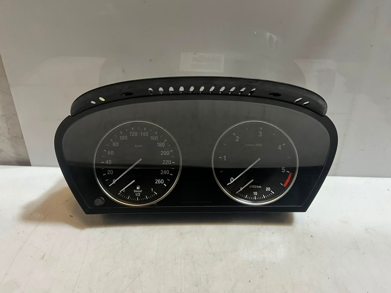 2009-2011 BMW X5 E70 3.0D and 3.5D Speedometer Instrument Cluster 9195690 OEM
