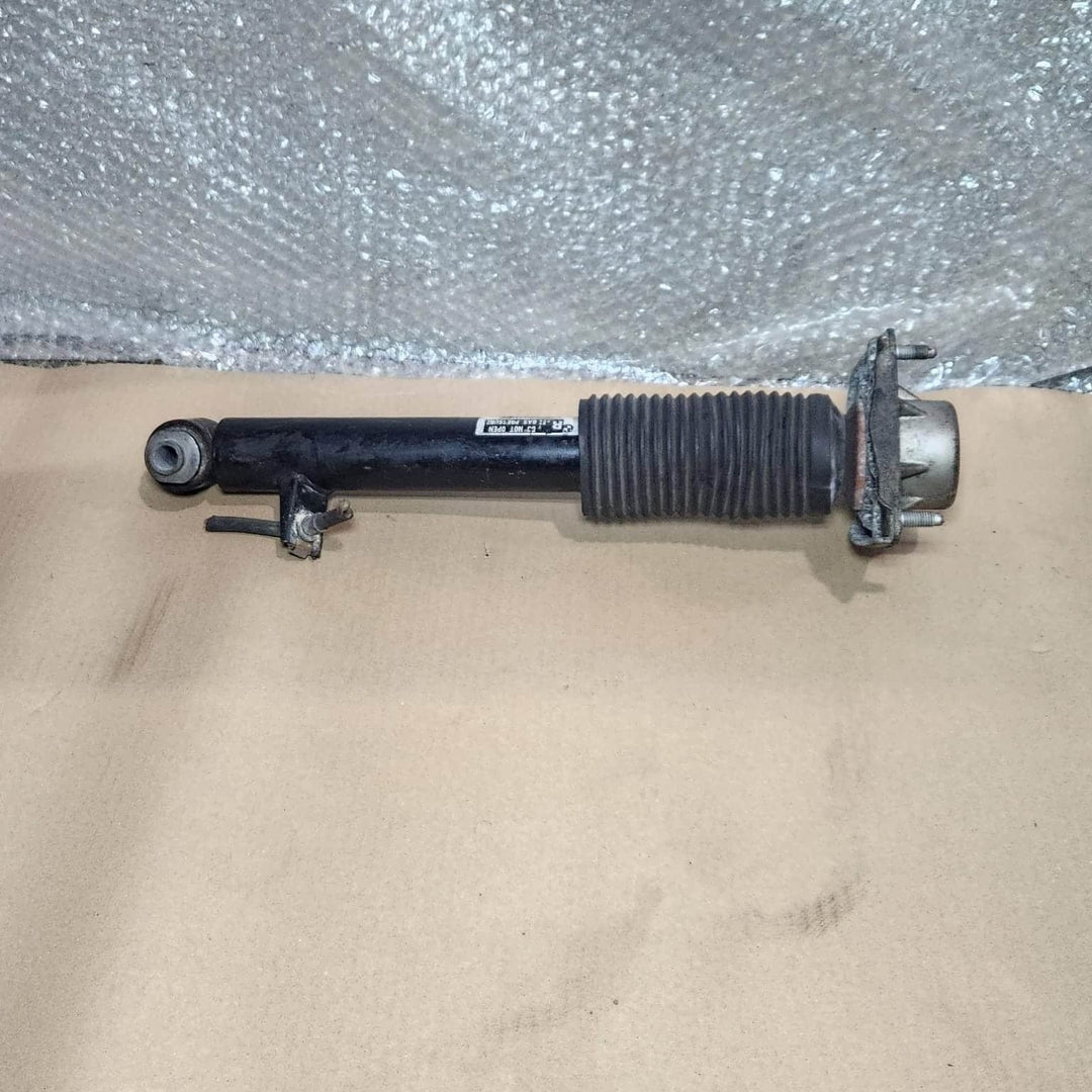 2014-2018 BMW X5 Rear Shock Absorber 6867866 X5 F15 and X6 F16