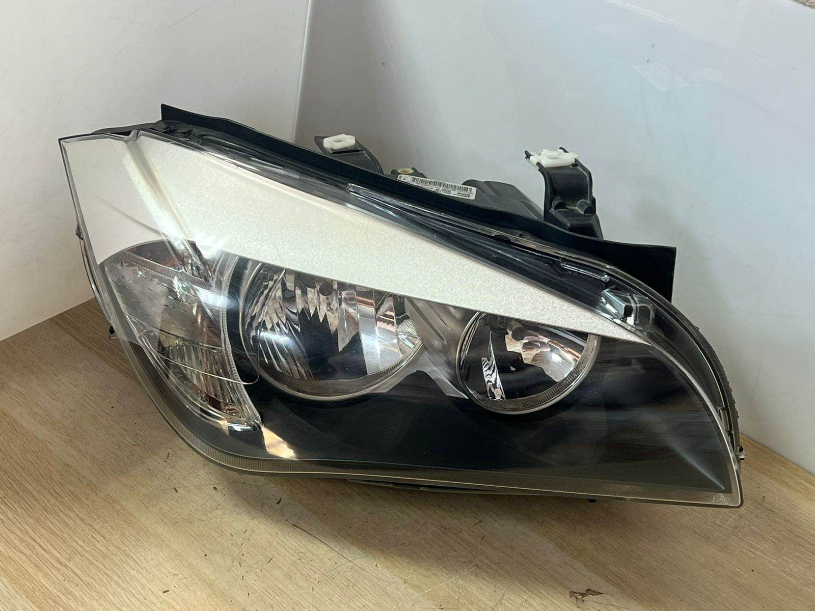 2010-2015 BMW X1 E84 Front Right Headlight 7290236 X1 E84 HELOGEN