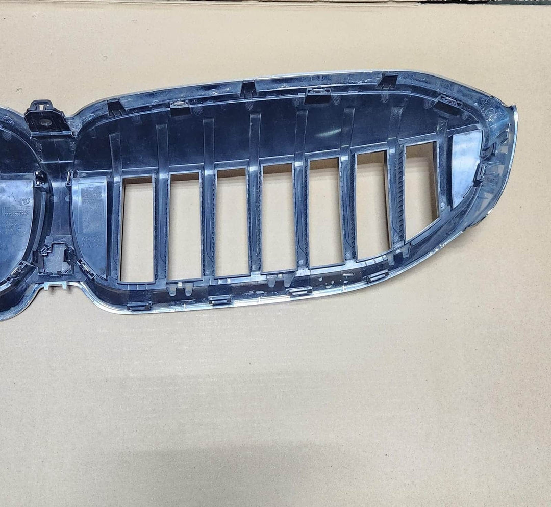 2019-2023 BMW 330i Front Grille 5113192976 3 Series G20 G21 and 4 Series