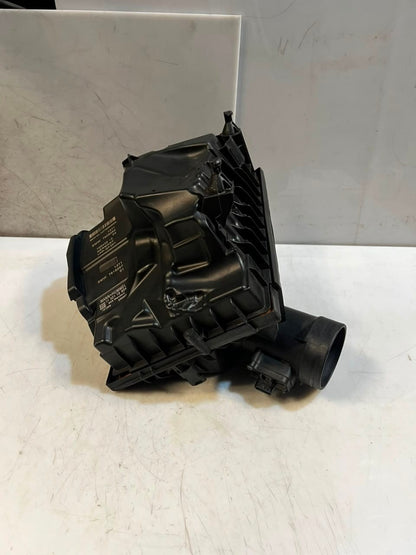 2015-2021 BMW X1 2' F45, F46, F48, F49, F55 Air Filter Box 7609482 OEM