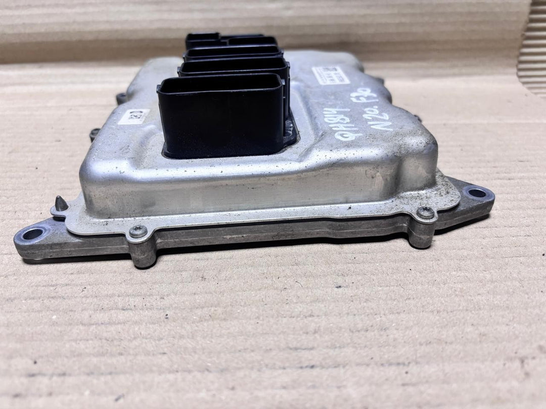 BMW F30 320I GASOLINE N20 ENGINE CONTROL UNIT ECU ONLY -  8606306