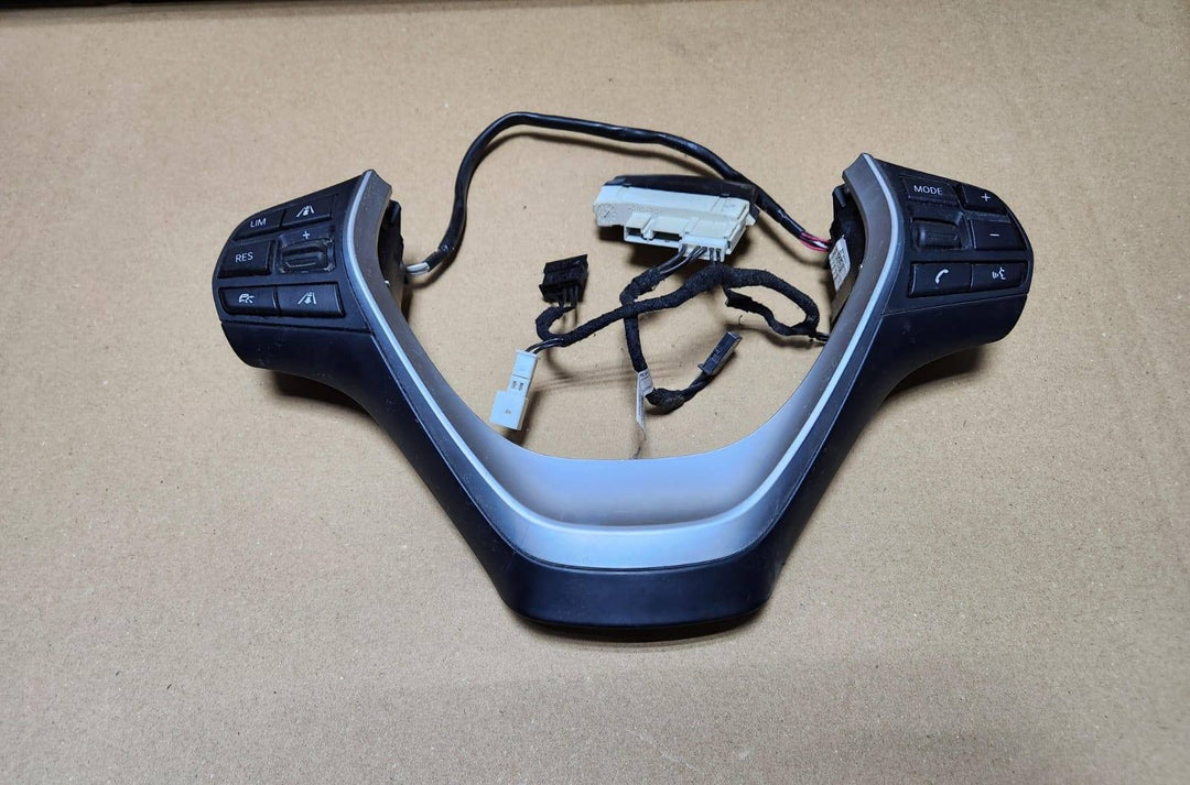 BMW Sport Steering Wheel Multifunction Control Switch 6256040 2,3,4 Series F30 