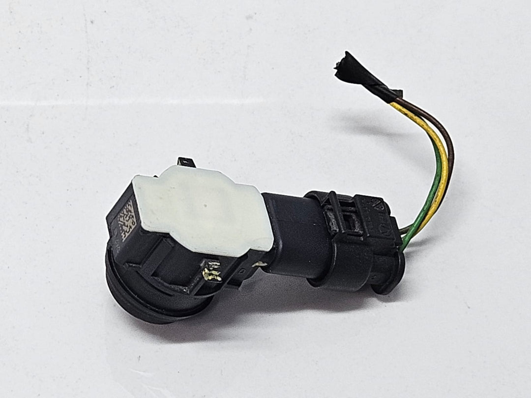 BMW F30 F31 F32 F33 F36 Bumper PDC Parking Sensor 9261591 OEM