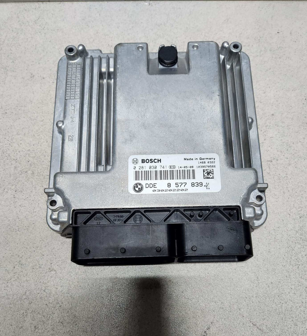 2010-2017 BMW X3 F25 30d xDrive F32 F33 430d Engine Control Unit 8577839 ECU SET