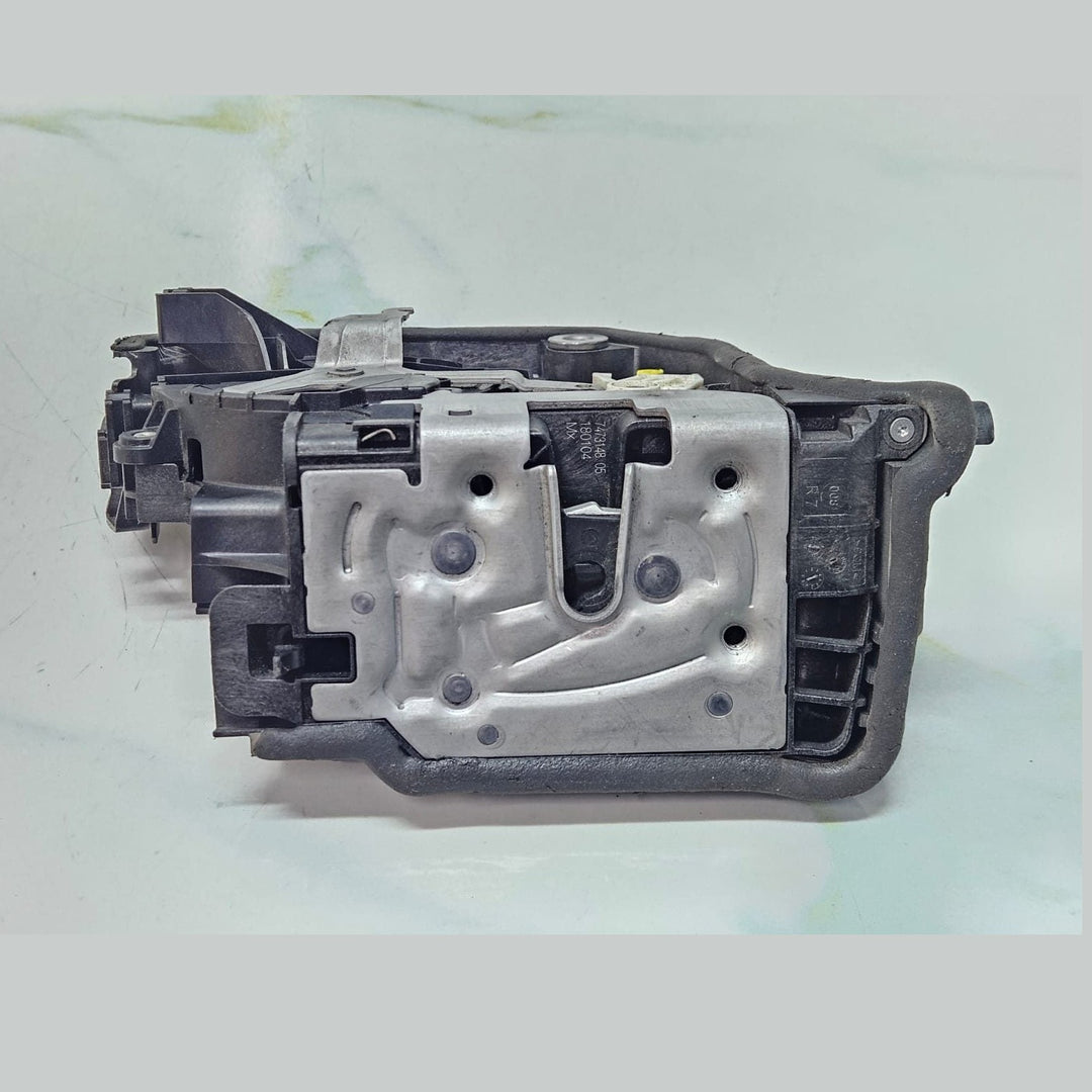 BMW X3 G01 18d X-Line 7473148 system lock rear right door lock OEM
