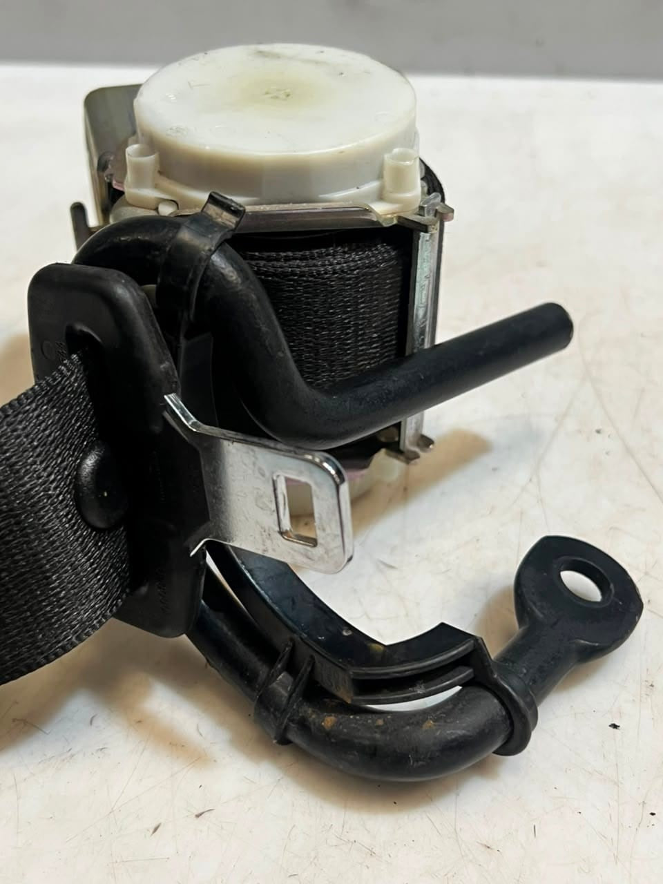 2017-2021 BMW i3 Rear RIGHT Seat Belt 34128955 OEM