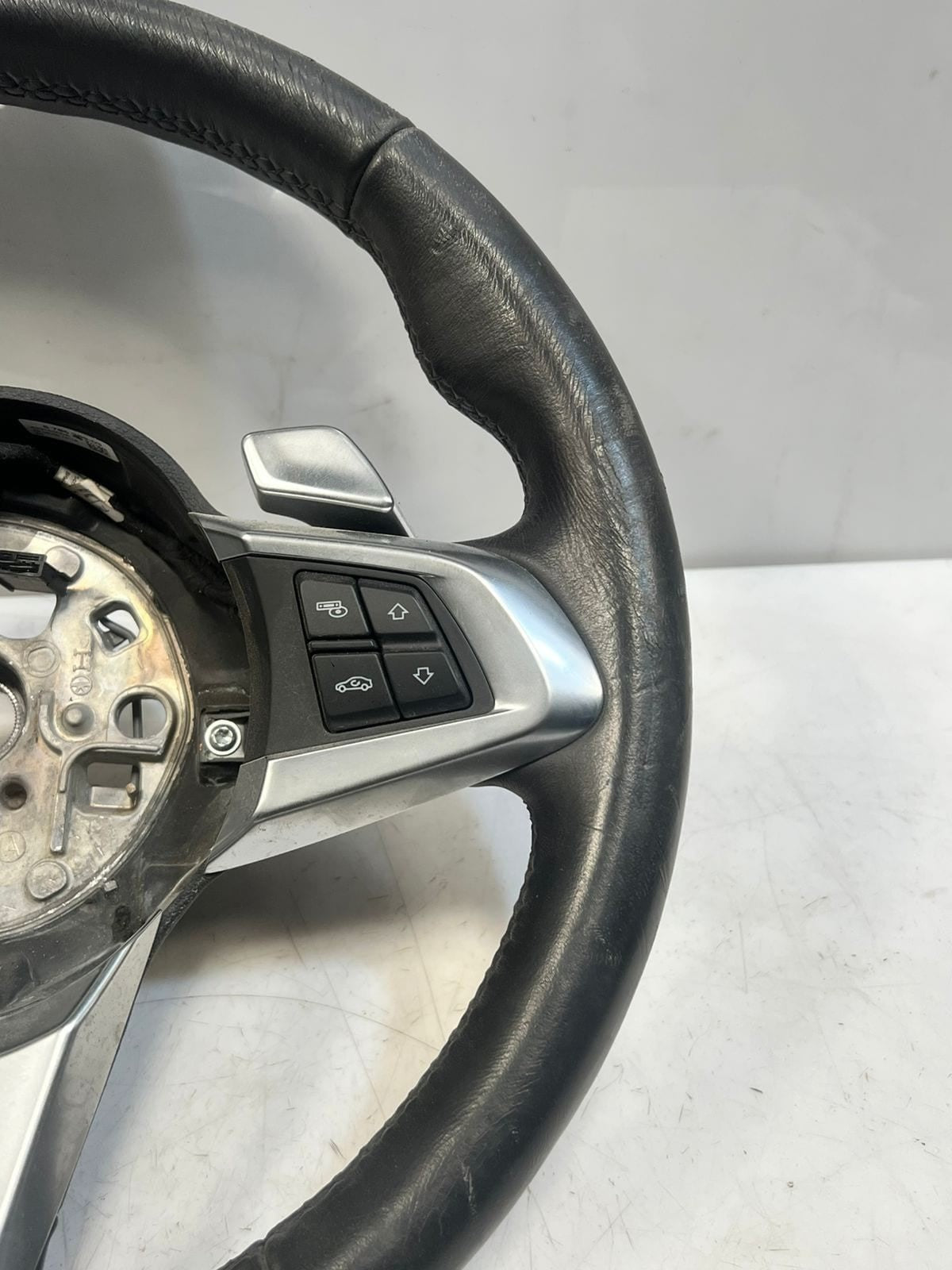 2009-2013 BMW Z4 E89 Steering Wheel MULTIFUNCTION LEATHER 6785389 OEM