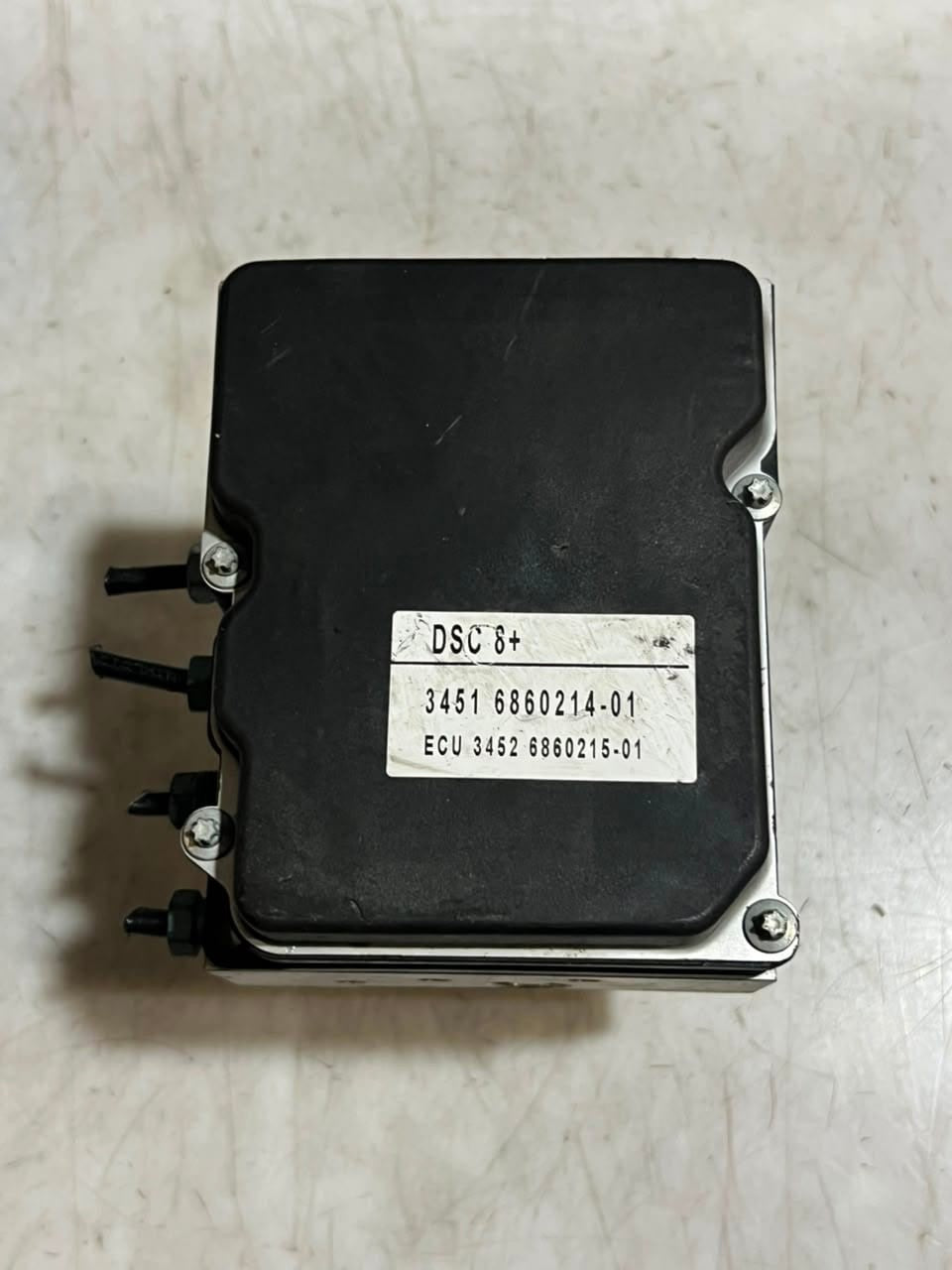 2010-2015 BMW X1 E84 ABS Hydraulic Brake Pump Control Module 6860214 OEM
