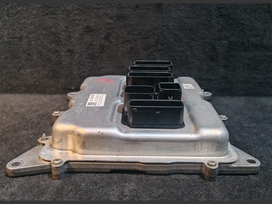BMW 3,5 SERIES F10 ,F30 X3 F25- N20 ENGINE CONTROL COMPUTER ECU ECM DME 7646763