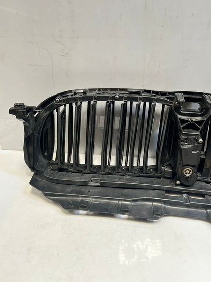 2019-2022 BMW 330i 3 5 7 Series G20 G30 G11 G12 Air Shutter Grille 187156 OEM