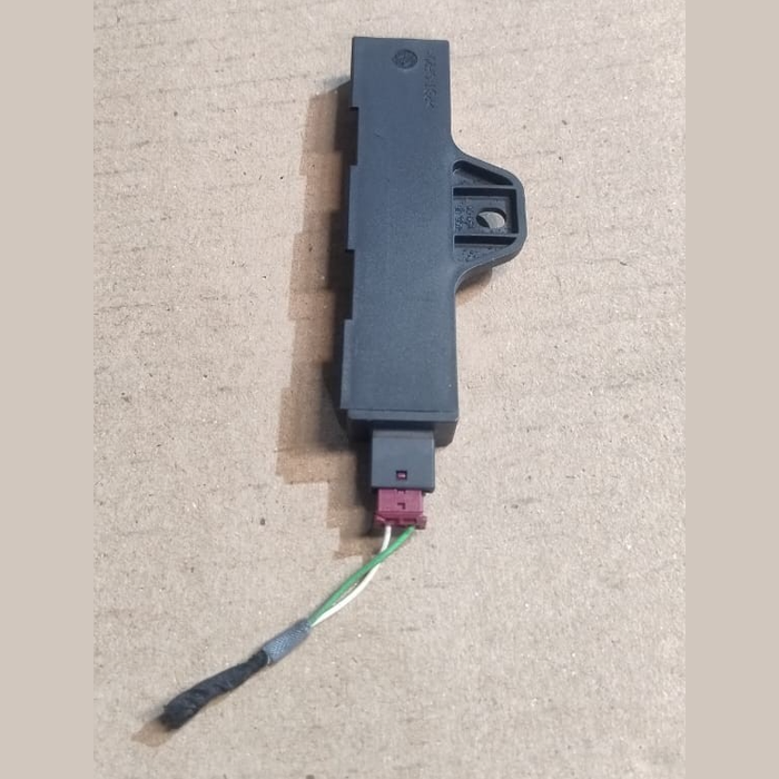 BMW F40 G20 G21 G11 G12 G15 G16 KEYLESS ENTRY COMFORT ACCESS ANTENNA- 6832065
