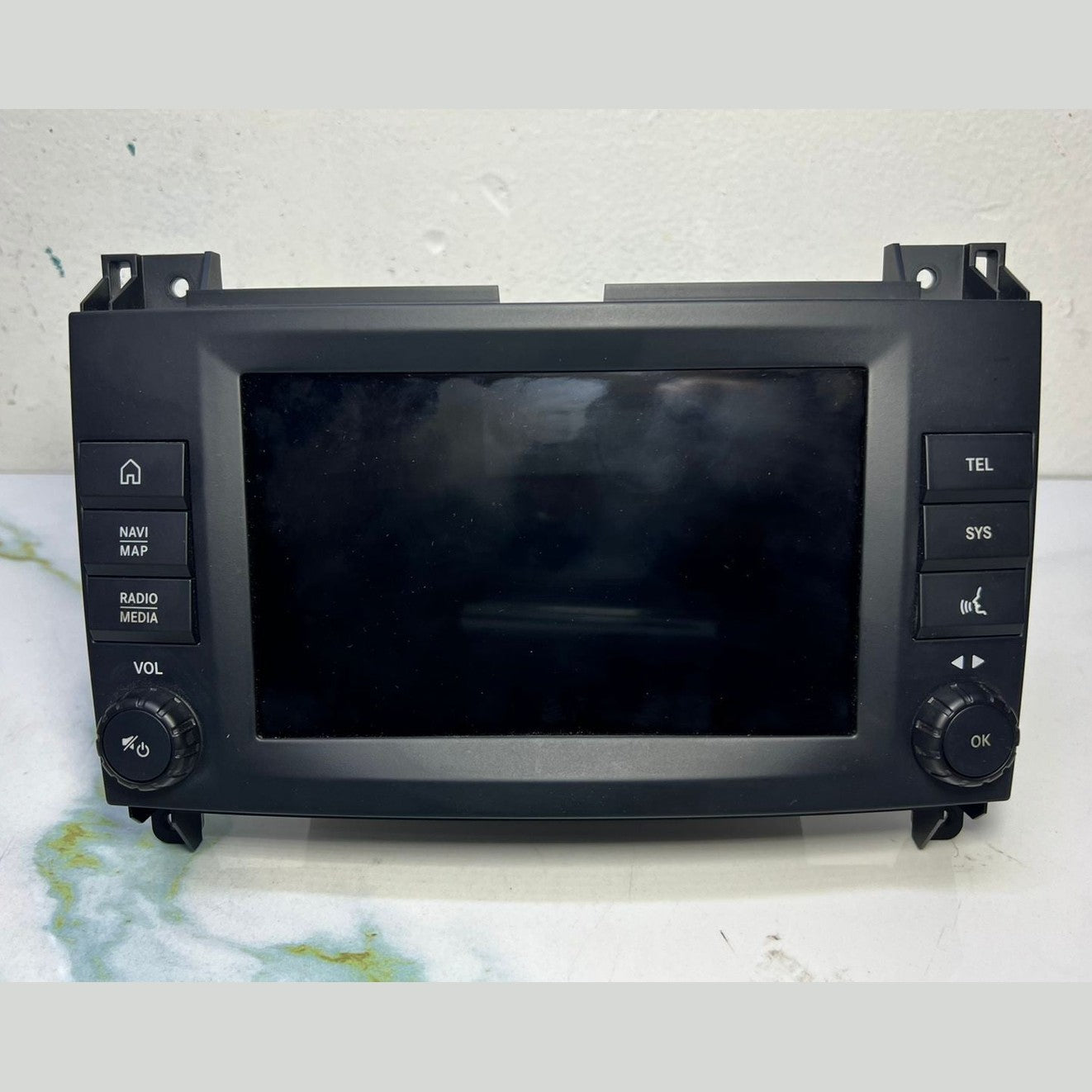 Mercedes-Benz W447 Vito Media Radio Navigation System Head Unit A447 9002919 0EM