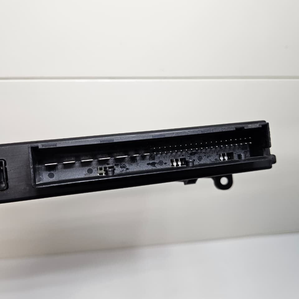 BMW E90 E91 Body Control Module 9229878