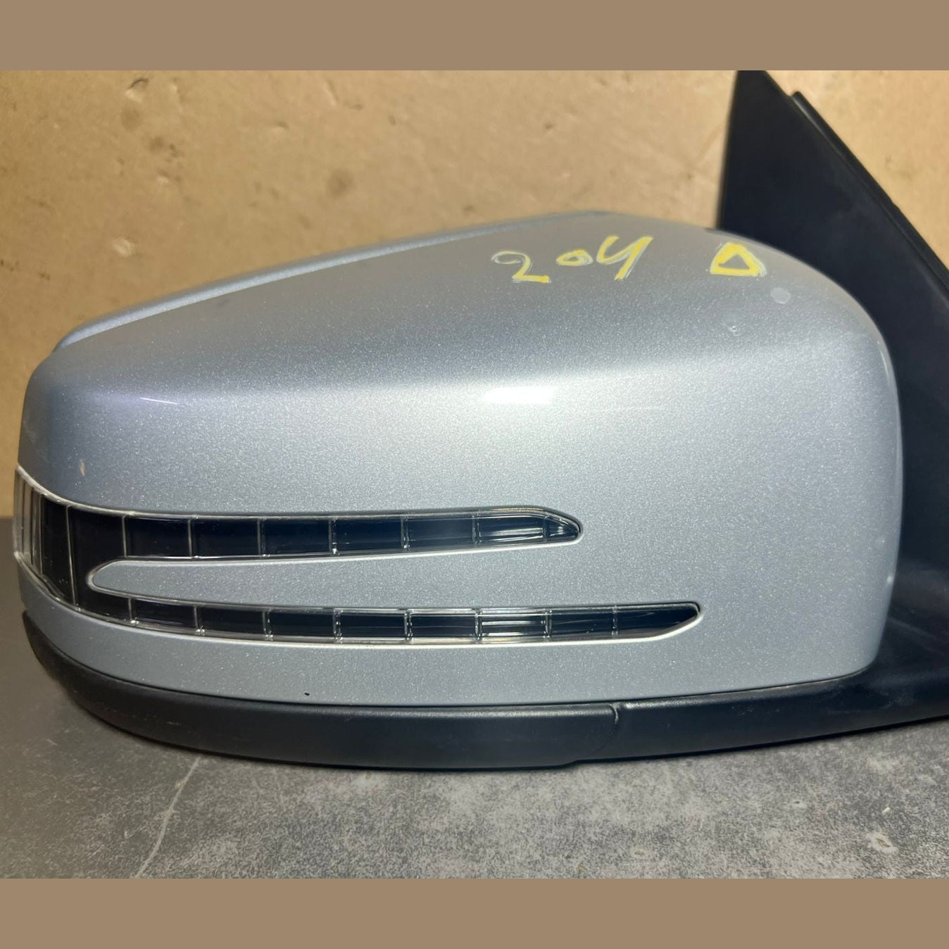 10-12 Mercedes-Benz W204 C-Class Right Side Mirror OEM Foldable w/ Signal Light