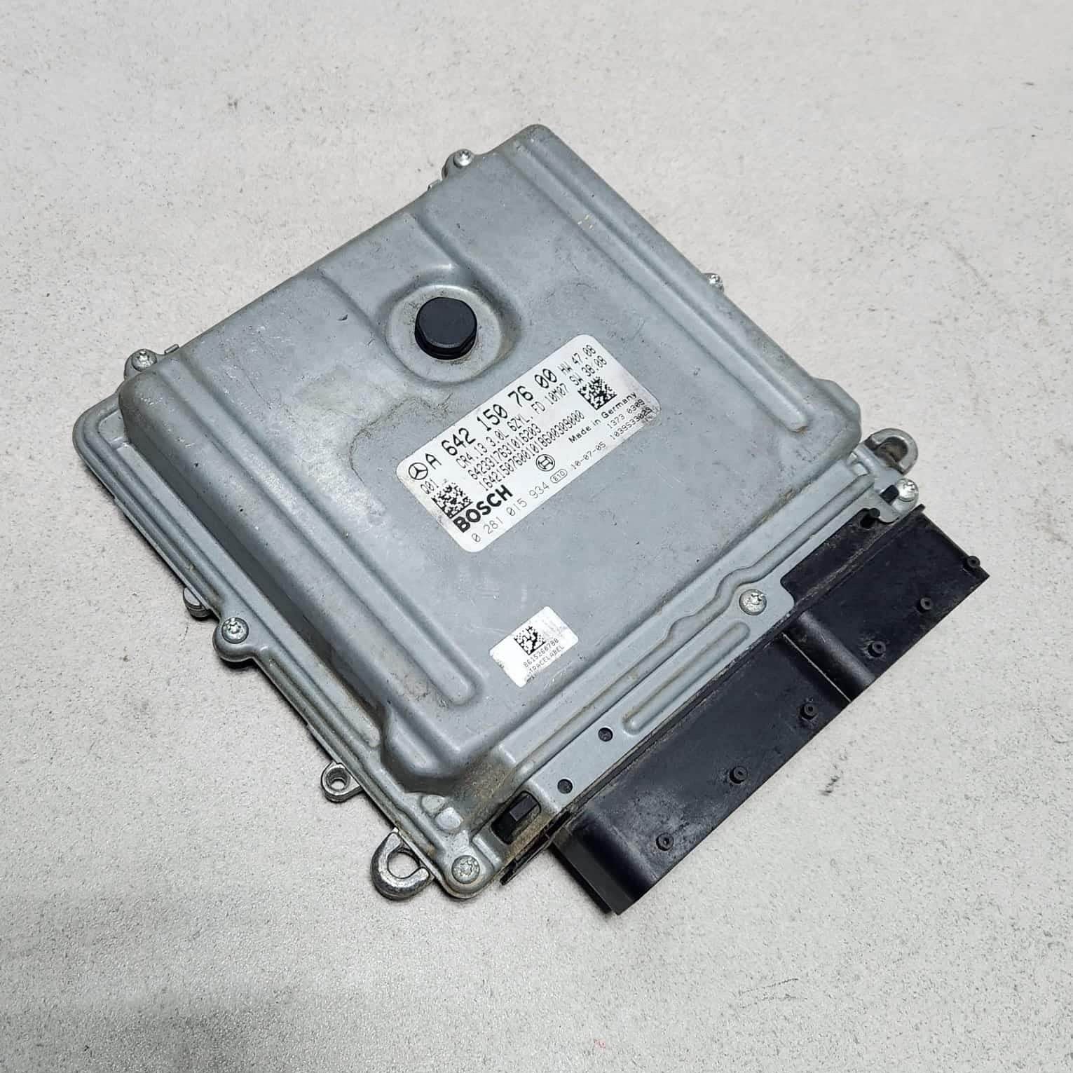 Benz Engine Control Unit A6421507600 320 CDI 350 CDI 3.0L 6 ZYL DIESEL ECU