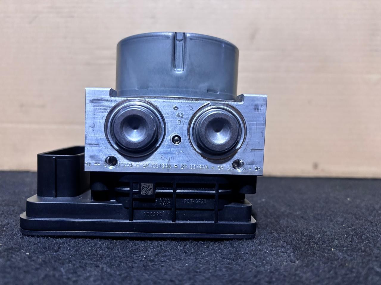 2013-2016 BMW F30 328i RWD ABS Anti-Lock Brake Pump Module Unit 6869726 OEM