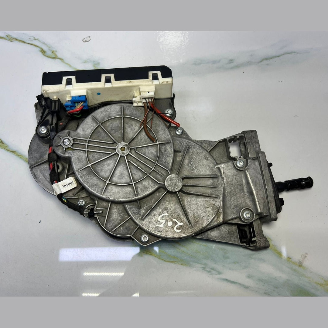Mercedes W205 C-Class Power Tailgate Liftgate Motor Actuator A205 7604100 OEM
