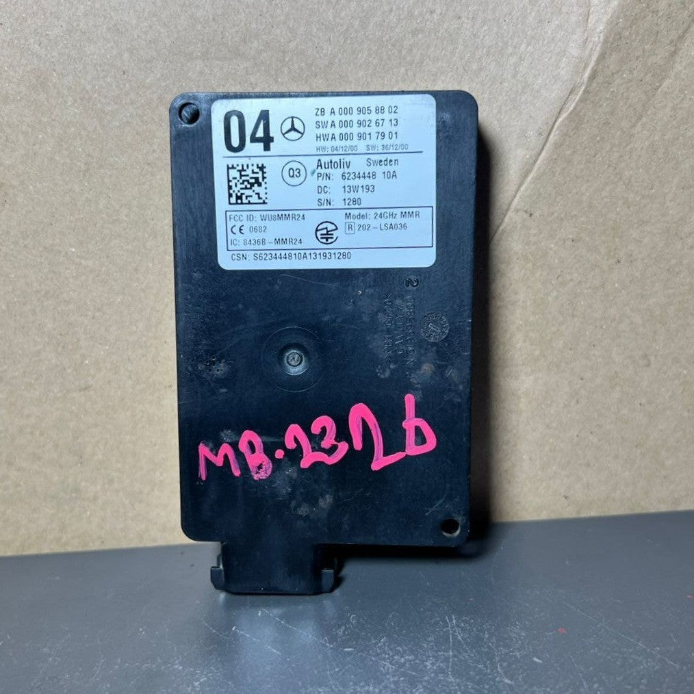 Mercedes W205 W222 Bumper Blind Spot Radar Distance Sensor Module A000 9058802