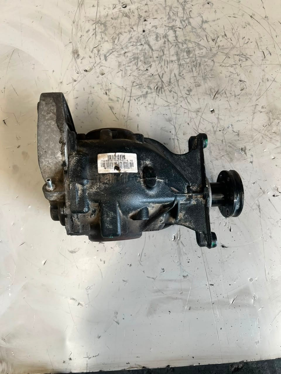 2000-2006 BMW X5 X4 X3 X6 X1 E53 3.0i 4.10 ratio Rear Differential 7524888 OEM