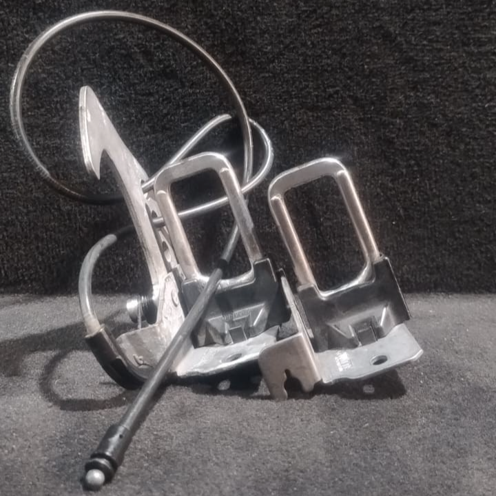 BMW X3 F25 X4 F26 UPPER HOOD LOCK STRIKER SET LEFT & RIGHT 7210734 & 7210733