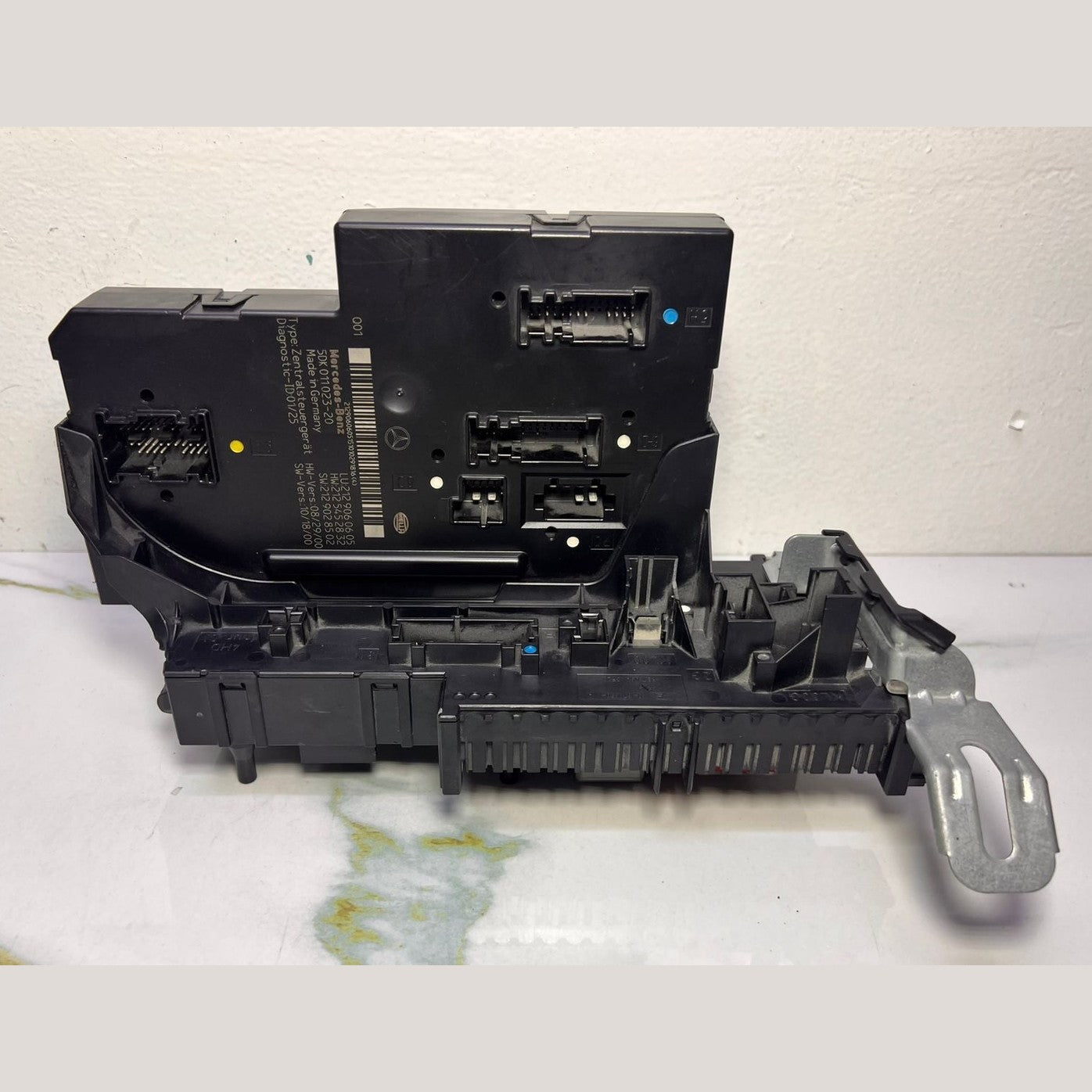 Mercedes-Benz Control Unit A 212 900 06 05