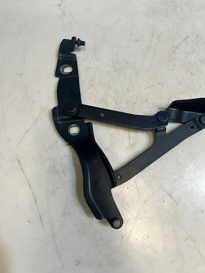 2009-2016 BMW Z4 E89 SERIES ENGINE LEFT SIDE BONNET Hood Hinge 7191511 OEM