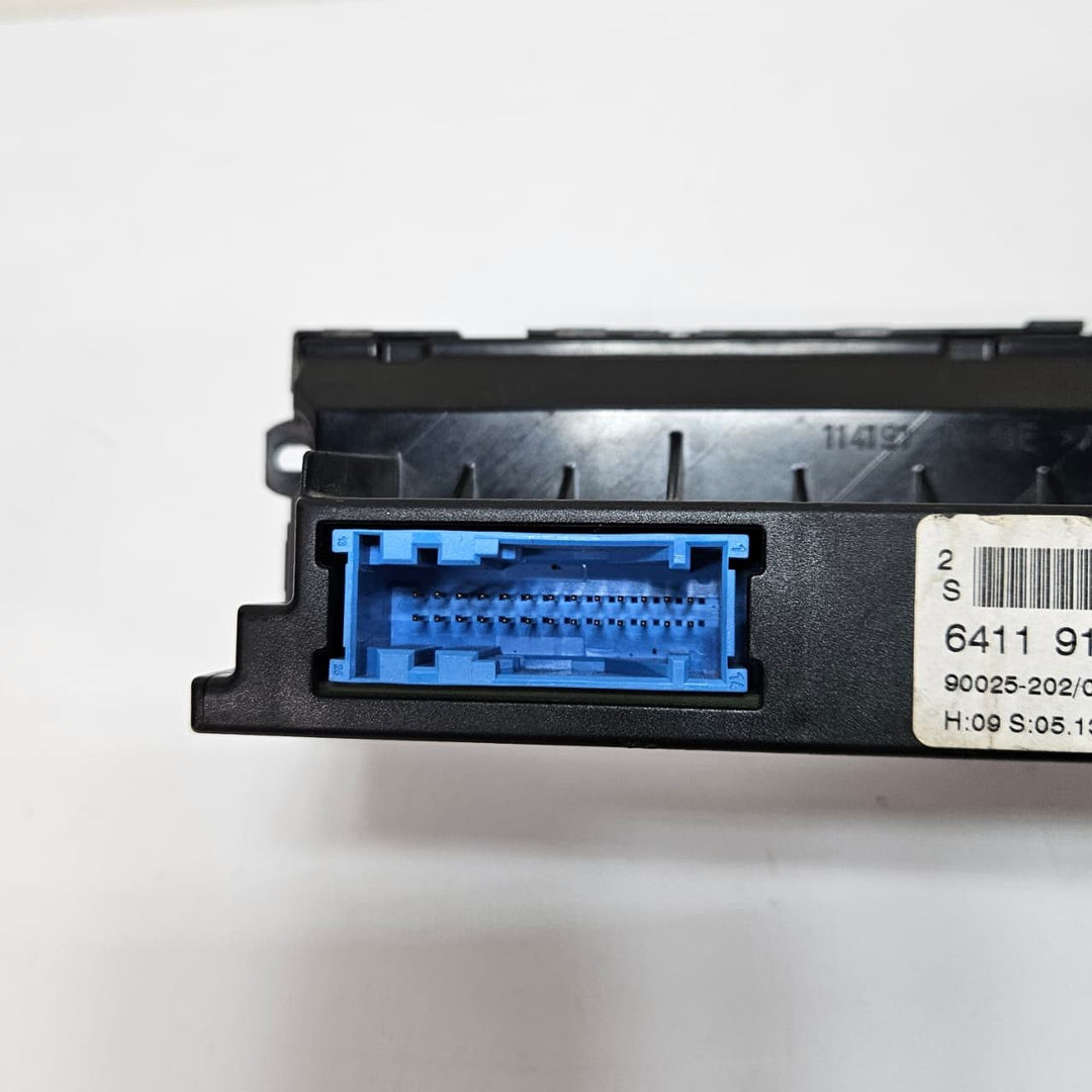 2005 BMW E60, E61, E63, E64 Control Unit Automatic Air Conditioner 9122398