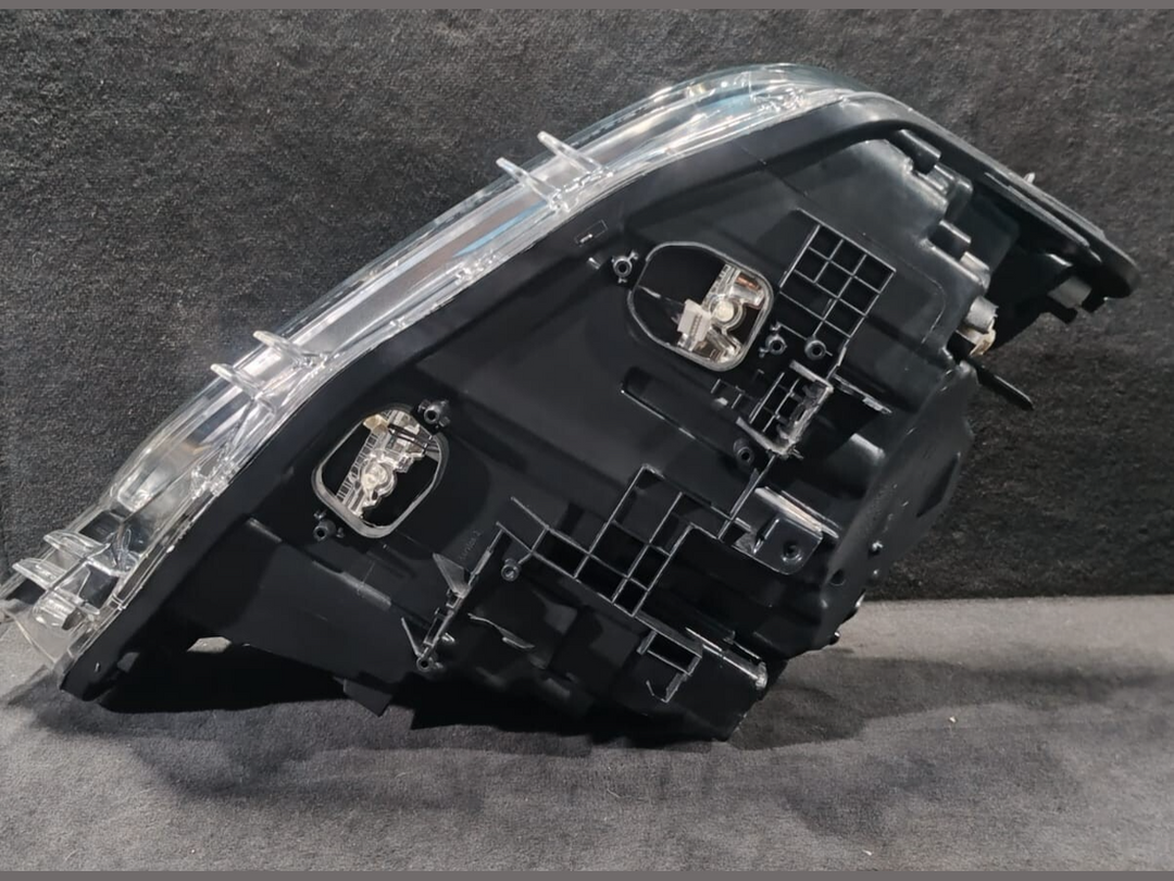 GENUINE  BMW 3 SERIES F30 LCI, F31 LCI, F35 LCI LED HEADLIGHT LEFT  - 7419633