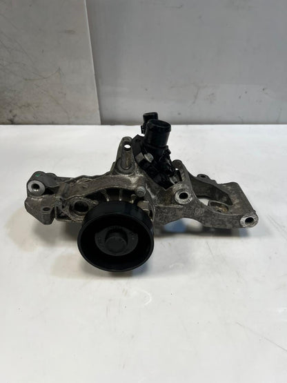 Mini Cooper F55 F56 F57 F45 F46 Coolant Water Pump Support Bracket 2381337