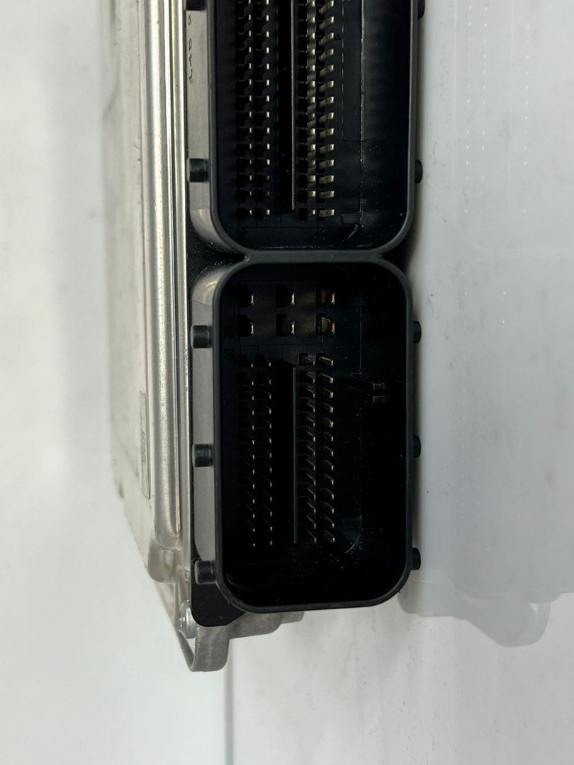 BMW 320d N47 F31 BOSCH 0281031634 Engine Control Unit DDE 8584276 OEM