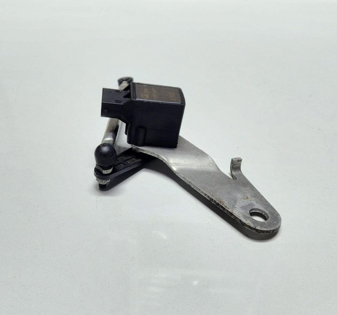 1997-2008 BMW 323i Headlight Level Sensor 1093697 E38 E39 E46 E60 E61 OEM