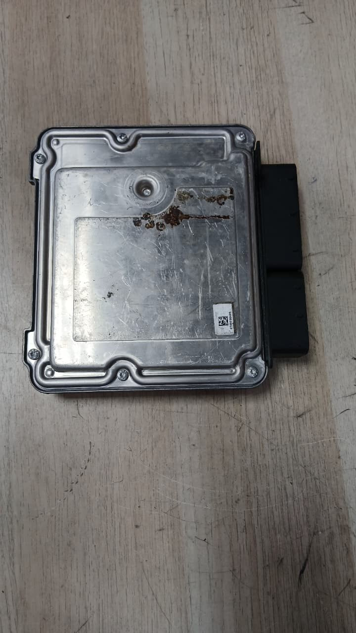 BMW Engine Control Unit 8470176 F30 F31 F35 and 1 Series F20 F21 2015-17 B47 ECU